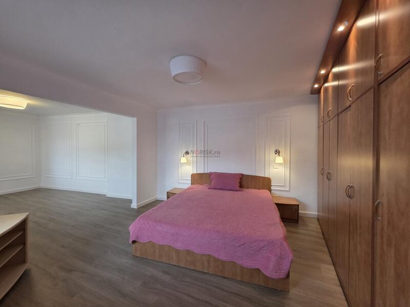 Townhouse urban renovat | Parcul Carol – Rond Regina Maria